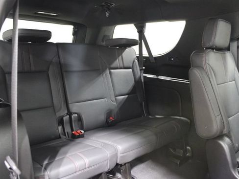 Used 2022 Chevrolet Suburban RST w/ Luxury Package AWD/4WD image 31