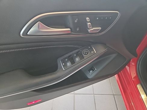Used 2019 Mercedes-Benz CLA 250 4MATIC image 7