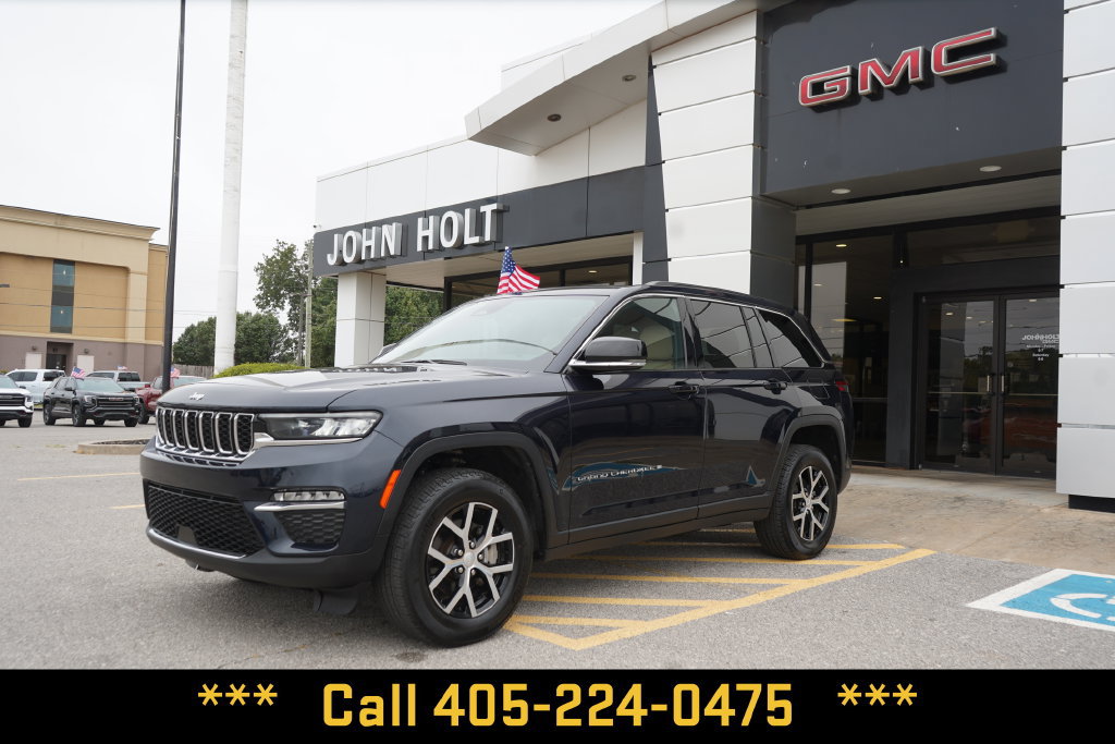 Used 2023 Jeep Grand Cherokee Limited RWD image 1