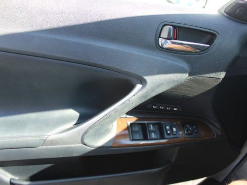 Used 2011 Lexus IS 350C w/ Luxury Pkg image 20