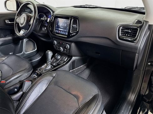 Used 2020 Jeep Compass Limited image 27