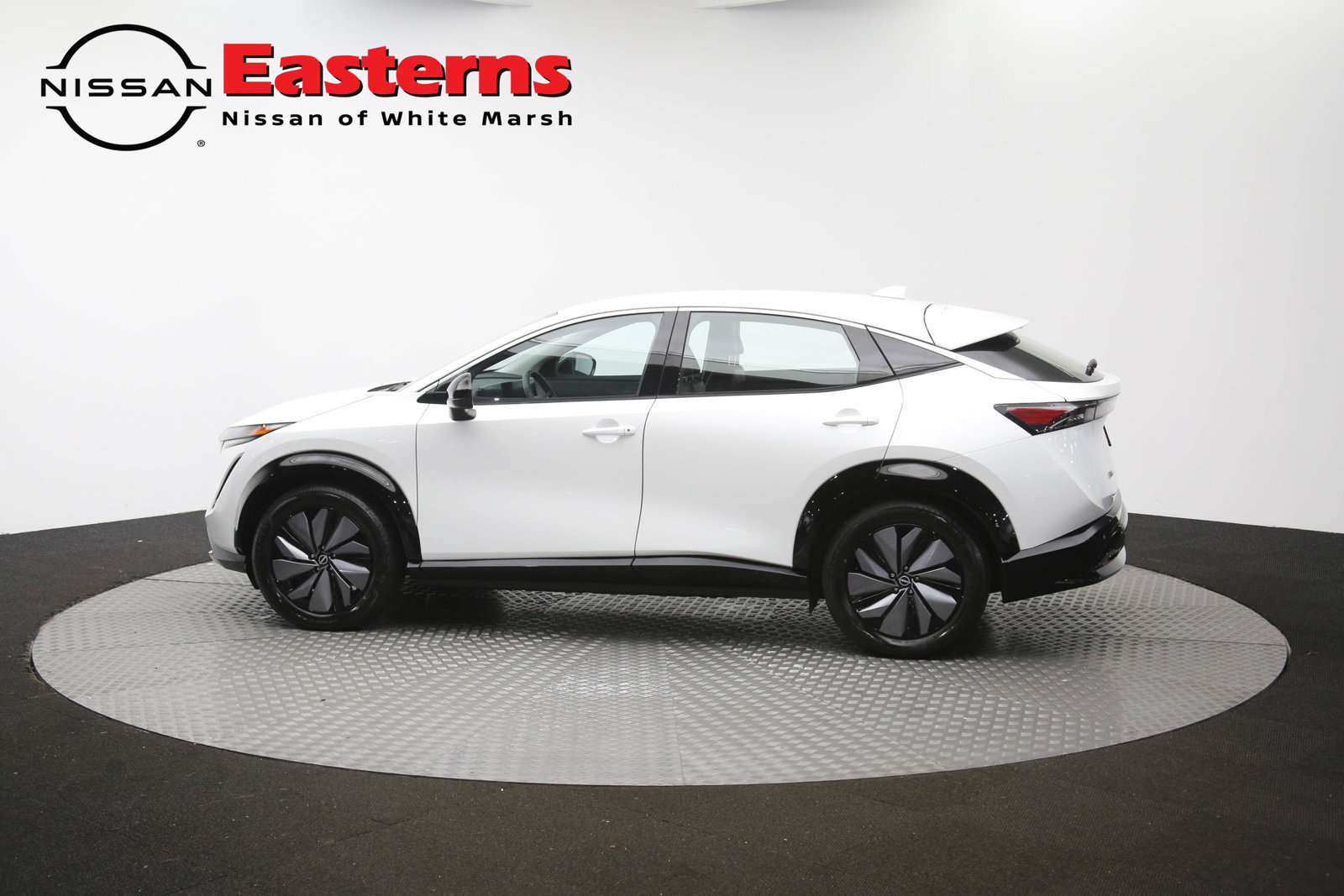 Used 2024 Nissan Ariya FWD image 66
