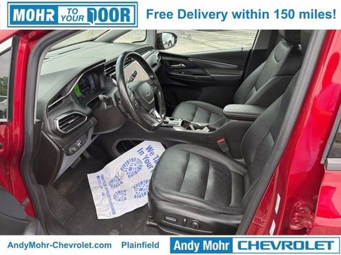 Used 2023 Chevrolet Bolt LT w/ Infotainment Package FWD image 12