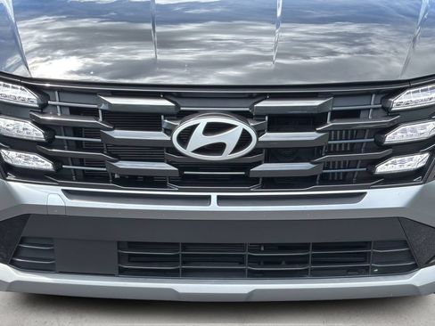 Certified 2025 Hyundai Tucson Blue AWD/4WD image 9