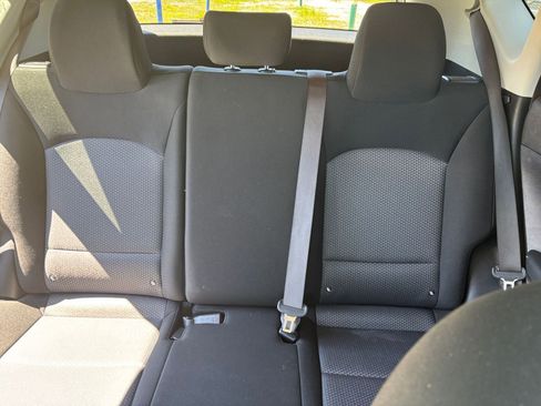 Used 2025 Kia Soul LX w/ LX Technology Package FWD image 37