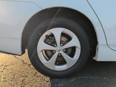 Used 2013 Toyota Prius Two FWD image 27