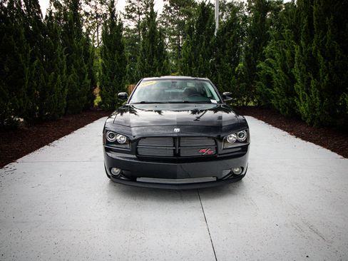 Used 2009 Dodge Charger R/T RWD image 3