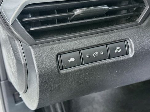 Used 2023 Nissan Altima 2.5 SV FWD image 17
