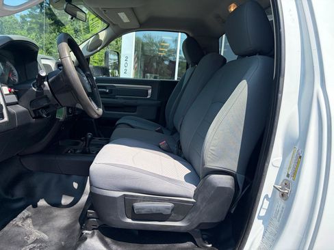 Used 2014 RAM 5500 Tradesman w/ Power & Remote Entry Group AWD/4WD image 18