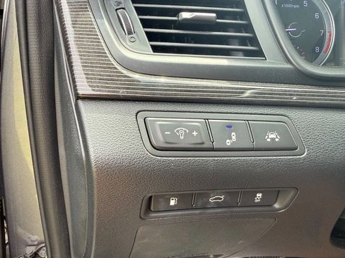Used 2018 Hyundai Sonata Limited w/ Limited Ultimate Package 03 FWD image 13