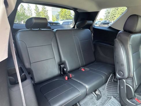 Used 2019 Chevrolet Traverse LT w/ LT Premium Package FWD image 24