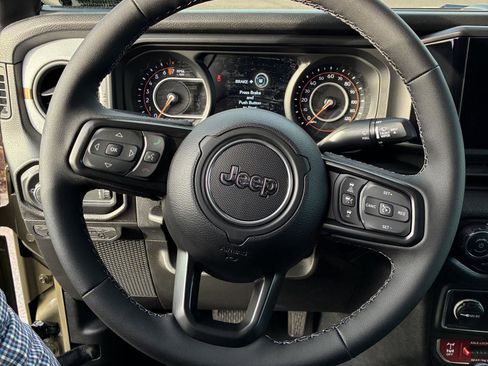 New 2026 Jeep Gladiator Willys image 5