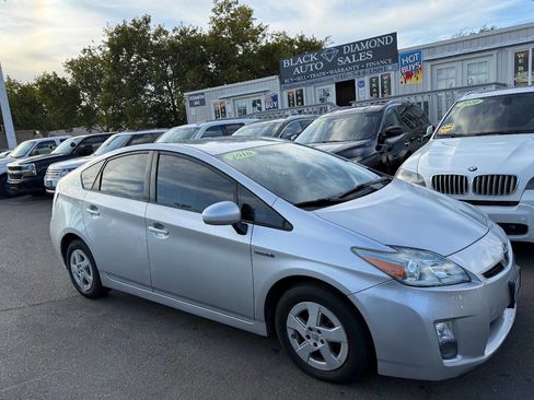 Used 2010 Toyota Prius Three image 3