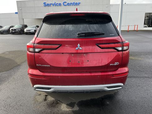 Used 2024 Mitsubishi Outlander SEL image 4