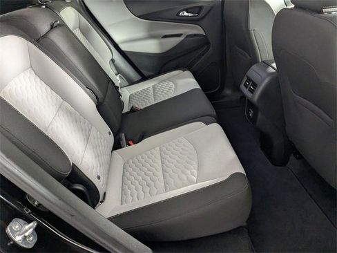 Used 2020 Chevrolet Equinox LT image 30