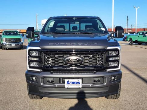 New 2026 Ford F250 Lariat w/ Black Appearance Package image 18