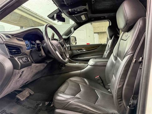 Used 2020 Cadillac Escalade ESV Platinum image 16