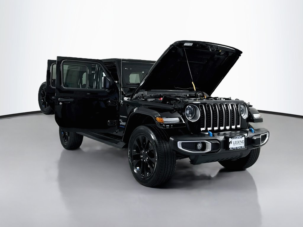 Used 2023 Jeep Wrangler Unlimited Sahara w/ Cold Weather Group AWD/4WD image 25