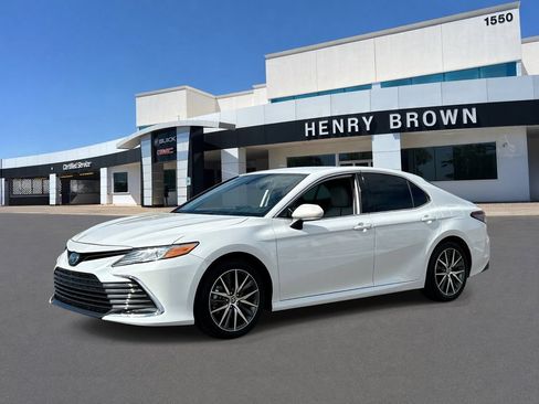 Used 2022 Toyota Camry XLE FWD image 1