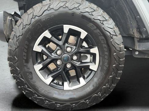 Used 2025 Jeep Wrangler Unlimited Rubicon 4xe w/ Safety Group AWD/4WD image 27