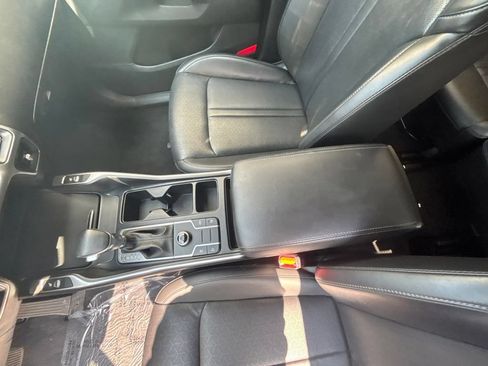 Used 2023 Kia Sorento S w/ Panoramic Sunroof Package FWD image 14