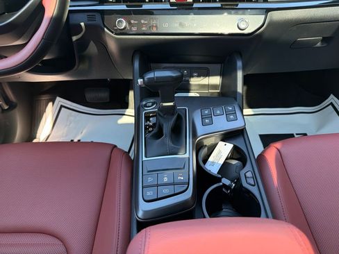 New 2026 Kia Sportage SX AWD/4WD image 26