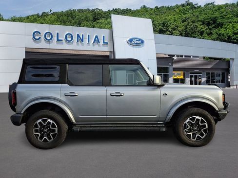 Used 2021 Ford Bronco Outer Banks image 7