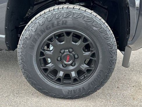 New 2026 Toyota Tacoma SR5 image 12