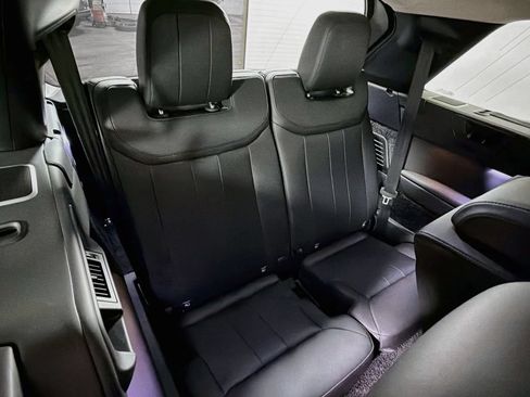 Used 2025 Land Rover Range Rover Long Wheelbase Autobiography AWD/4WD image 30