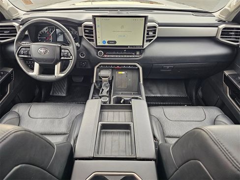 Used 2023 Toyota Tundra Limited image 15