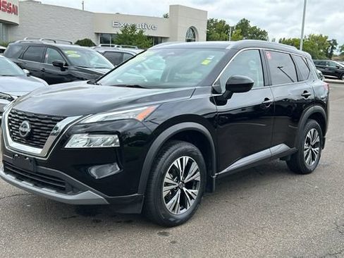 Certified 2023 Nissan Rogue SV w/ SV Premium B Package AWD/4WD image 3
