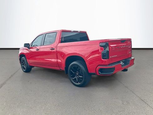 Used 2026 Chevrolet Silverado 1500 Custom RWD image 5