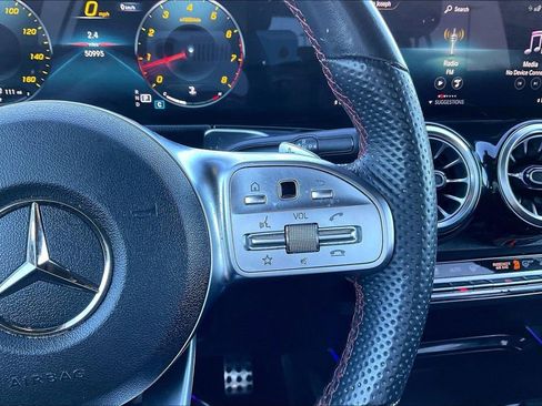 Used 2023 Mercedes-Benz GLB 250 image 26