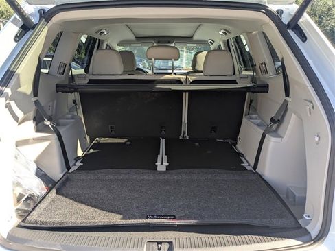 New 2026 Volkswagen Atlas SE image 11