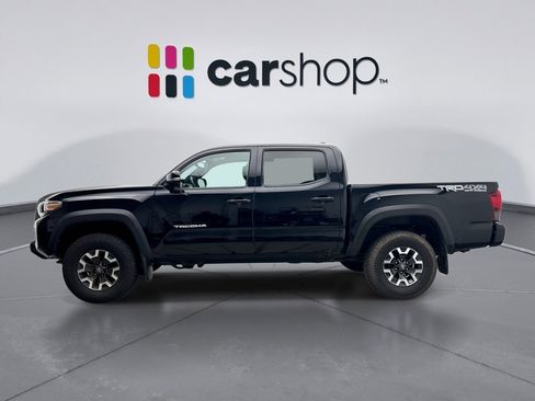Used 2018 Toyota Tacoma TRD Off-Road AWD/4WD image 2