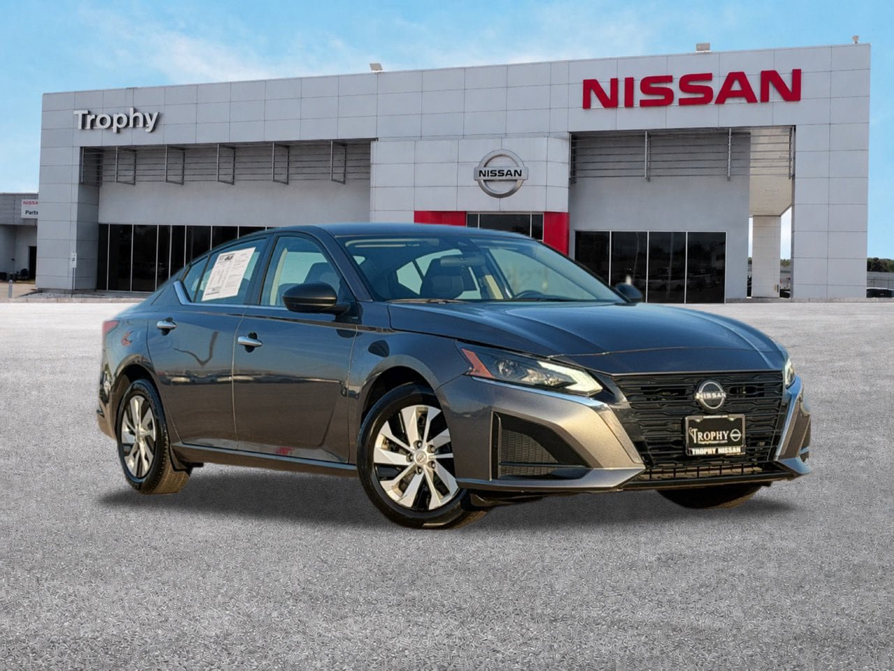 Certified 2025 Nissan Altima 2.5 S FWD image 1