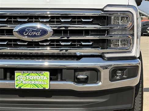 Used 2024 Ford F250 Lariat w/ Chrome Package image 7