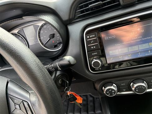 Used 2024 Nissan Versa S w/ S Plus Package image 24