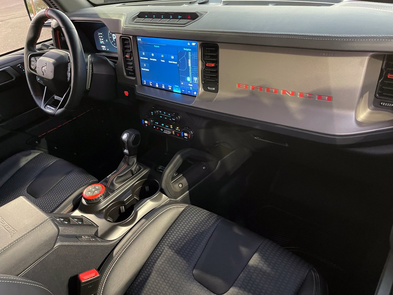 Used 2024 Ford Bronco Raptor AWD/4WD image 13