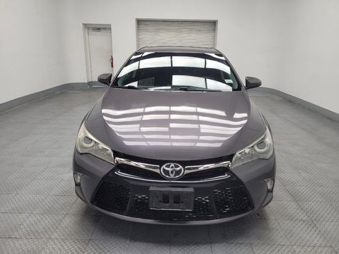 Used 2016 Toyota Camry SE w/ Moonroof Package image 15