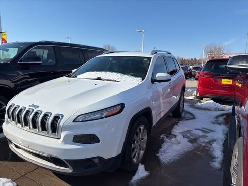 Used 2014 Jeep Cherokee Limited w/ Trailer Tow Group image 4