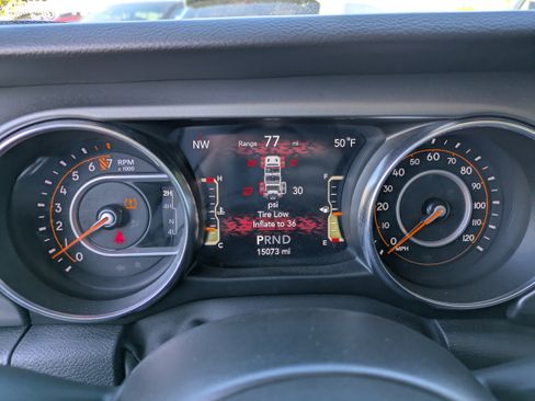 Used 2022 Jeep Wrangler Sport S image 24