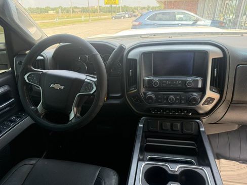 Used 2017 Chevrolet Silverado 2500 LTZ w/ Duramax Plus Package AWD/4WD image 7