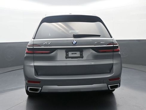Used 2026 BMW X7 xDrive40i AWD/4WD image 6