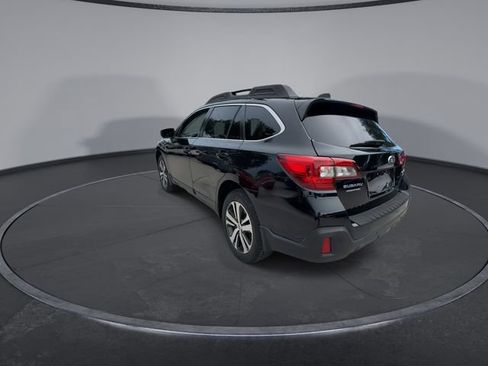 Used 2019 Subaru Outback 3.6R Limited w/ Popular Package #2 AWD/4WD image 6
