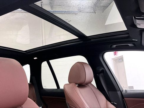 Used 2020 BMW X5 xDrive40i w/ Premium Package AWD/4WD image 17