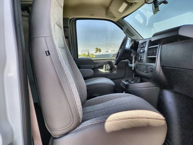 New 2026 Chevrolet Express 2500 RWD image 28