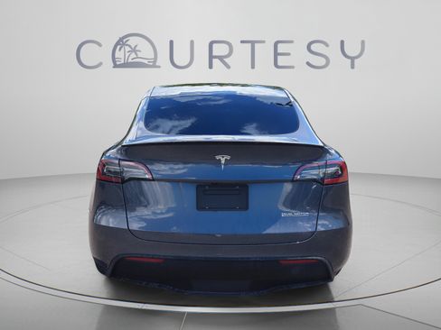 Used 2023 Tesla Model Y Performance AWD/4WD image 4