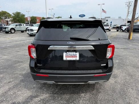 Used 2020 Ford Explorer XLT w/ Equipment Group 202A RWD image 9