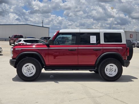 Certified 2025 Ford Bronco Heritage Edition AWD/4WD image 4